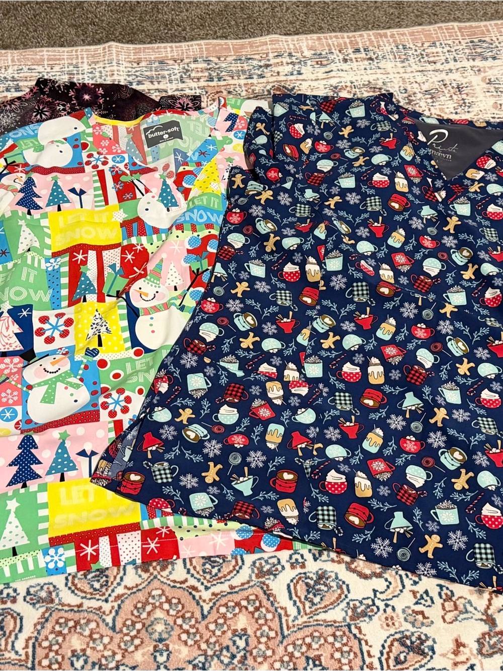 Butter-Soft Scrub Tops-Holiday Print